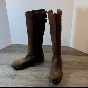 Sorel tall leather waterproof boots size 8.5